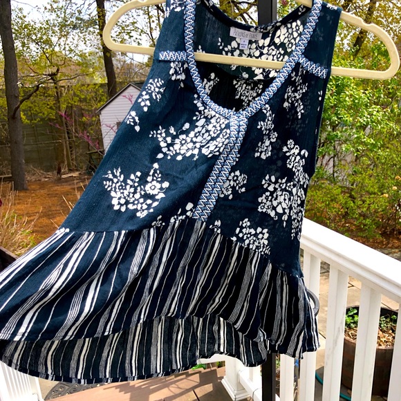 Patron Of Peace ✌️ Tank Top - Picture 6 of 7